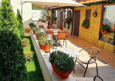 Pensiunea Simfonia Deltei Mahmudia- Terasa Exterioara