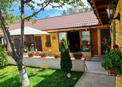 Pensiunea Simfonia Deltei Mahmudia- Terasa Exterioara